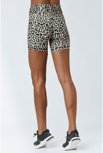 Load image into Gallery viewer, Leopard shorts set
